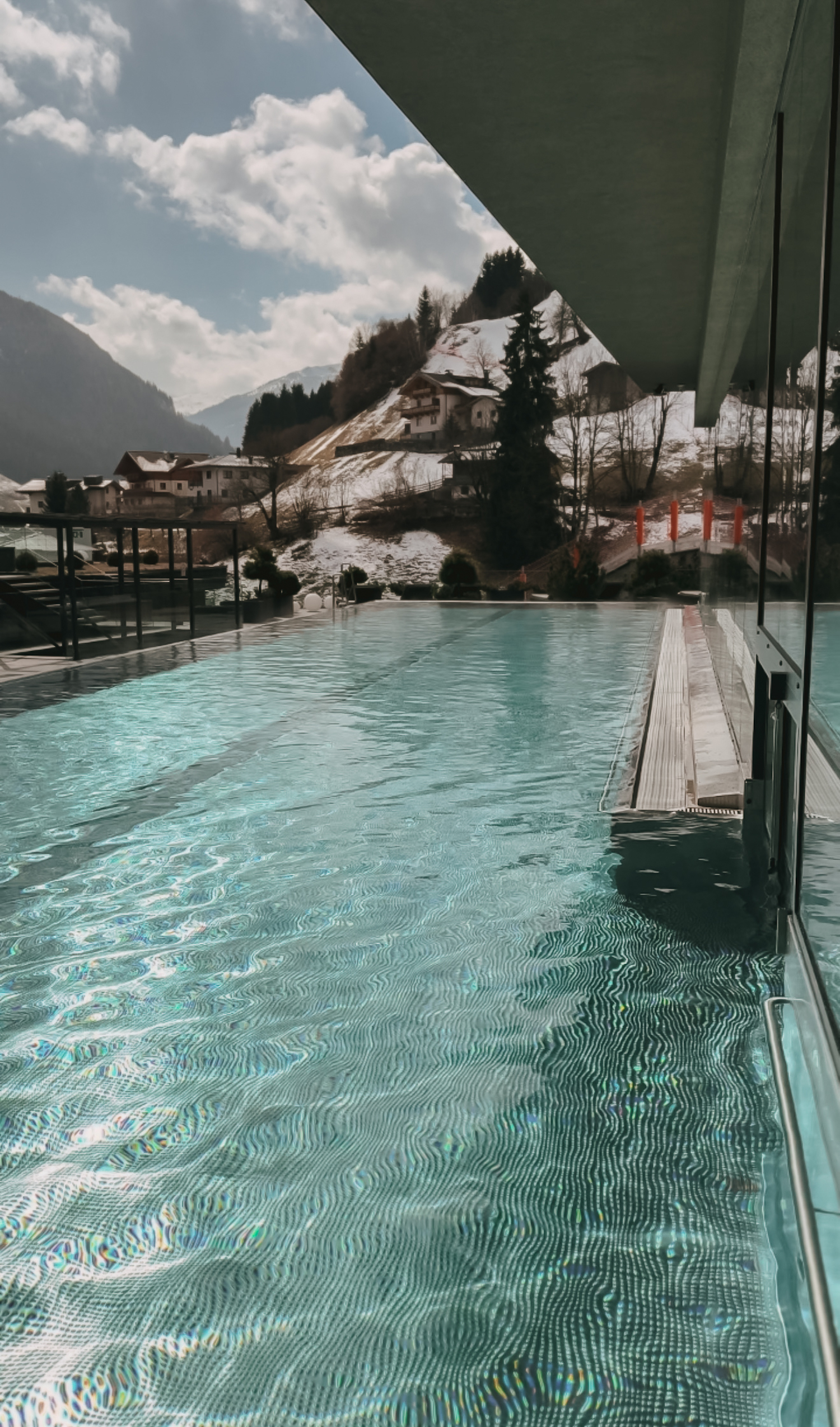 Outdoor pool at Das Edelweiss hotel 